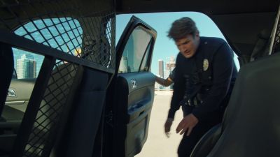 The_Rookie_-_S01E01_28218729.jpg