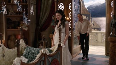 Once_Upon_A_Time_-_S01E01_28223029.jpg