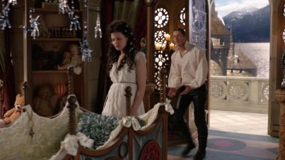 Once_Upon_A_Time_-_S01E01_28223229.jpg