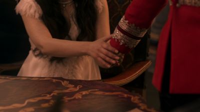 Once_Upon_A_Time_-_S01E01_28413329.jpg