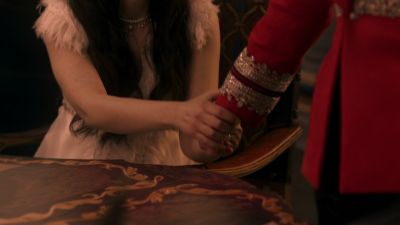 Once_Upon_A_Time_-_S01E01_28413429.jpg