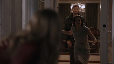 Once_Upon_A_Time_-_S01E01_28428229.jpg