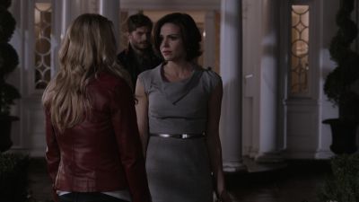 Once_Upon_A_Time_-_S01E01_28437129.jpg