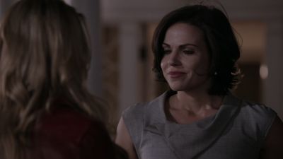 Once_Upon_A_Time_-_S01E01_28438229.jpg