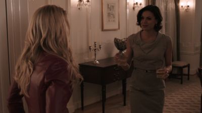 Once_Upon_A_Time_-_S01E01_28448429.jpg