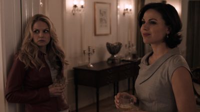 Once_Upon_A_Time_-_S01E01_28451529.jpg