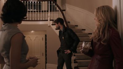 Once_Upon_A_Time_-_S01E01_28452629.jpg