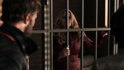 Once_Upon_A_Time_-_S01E01_28558629.jpg