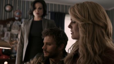 Once_Upon_A_Time_-_S01E01_28572429.jpg