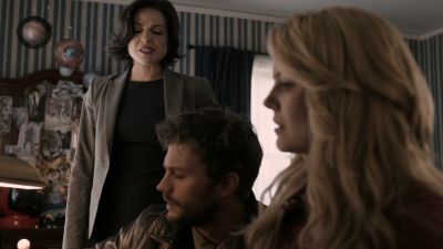 Once_Upon_A_Time_-_S01E01_28572529.jpg