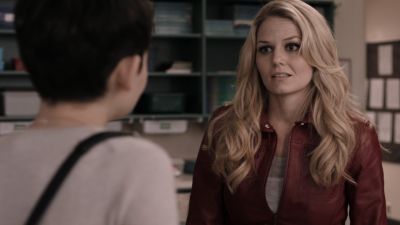Once_Upon_A_Time_-_S01E01_28615429.jpg