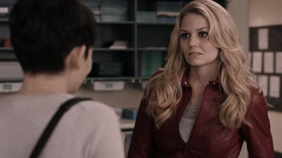 Once_Upon_A_Time_-_S01E01_28615729.jpg