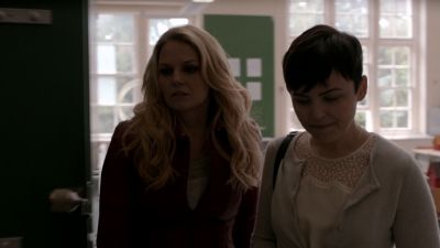 Once_Upon_A_Time_-_S01E01_28619029.jpg