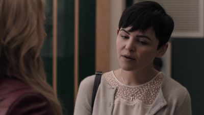 Once_Upon_A_Time_-_S01E01_28633429.jpg