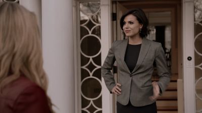 Once_Upon_A_Time_-_S01E01_28812429.jpg