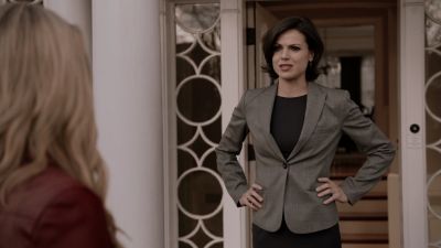 Once_Upon_A_Time_-_S01E01_28812829.jpg