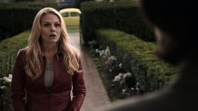 Once_Upon_A_Time_-_S01E01_28813629.jpg