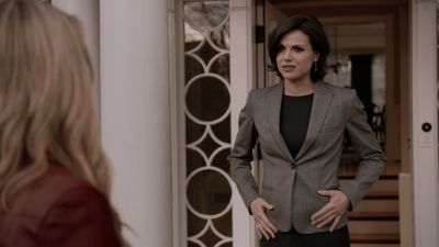 Once_Upon_A_Time_-_S01E01_28815629.jpg