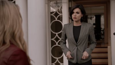 Once_Upon_A_Time_-_S01E01_28816529.jpg