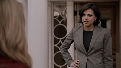 Once_Upon_A_Time_-_S01E01_28819529.jpg