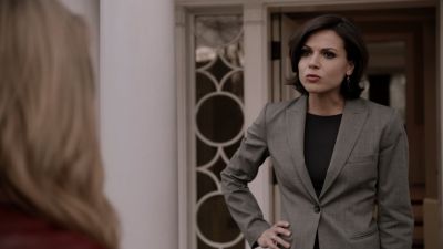 Once_Upon_A_Time_-_S01E01_28819929.jpg
