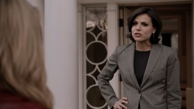 Once_Upon_A_Time_-_S01E01_28820029.jpg