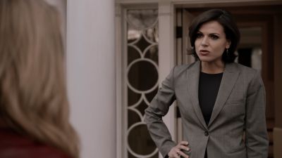Once_Upon_A_Time_-_S01E01_28820729.jpg