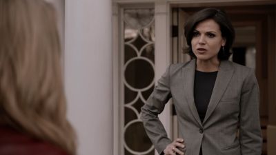 Once_Upon_A_Time_-_S01E01_28820929.jpg