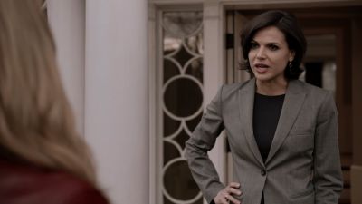 Once_Upon_A_Time_-_S01E01_28821429.jpg