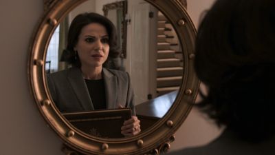 Once_Upon_A_Time_-_S01E01_28845629.jpg