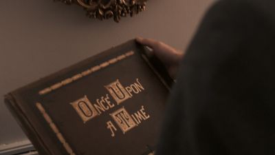Once_Upon_A_Time_-_S01E01_28846929.jpg