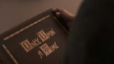 Once_Upon_A_Time_-_S01E01_28847629.jpg
