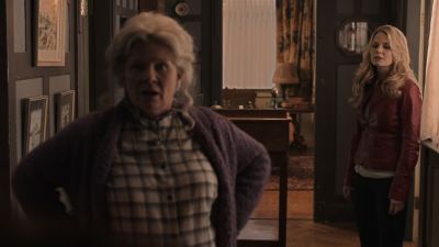 Once_Upon_A_Time_-_S01E01_28870329.jpg