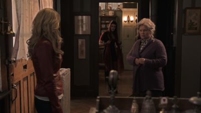 Once_Upon_A_Time_-_S01E01_28871929.jpg