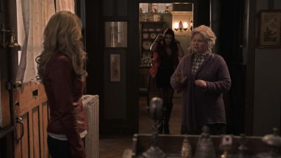 Once_Upon_A_Time_-_S01E01_28872329.jpg
