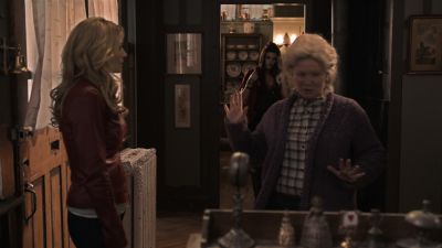 Once_Upon_A_Time_-_S01E01_28872829.jpg