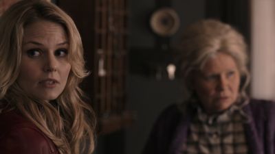 Once_Upon_A_Time_-_S01E01_28890629.jpg