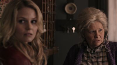 Once_Upon_A_Time_-_S01E01_28891029.jpg