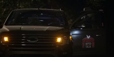 Walker_-_S01E01_mp4_20250929_073706_206.jpg
