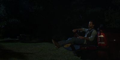 Walker_-_S01E01_mp4_20250929_073757_713.jpg
