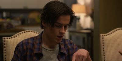 Walker_-_S01E01_mp4_20250929_074833_298.jpg