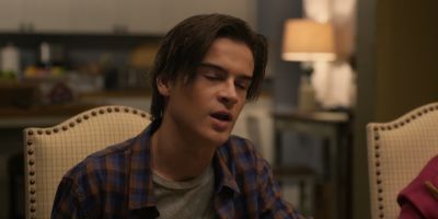 Walker_-_S01E01_mp4_20250929_074840_726.jpg