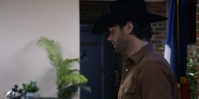 Walker_-_S01E01_mp4_20250929_074957_978.jpg