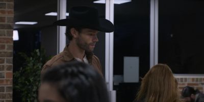 Walker_-_S01E01_mp4_20250929_075056_084.jpg
