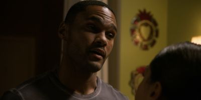 Walker_-_S01E01_mp4_20250929_075251_168.jpg