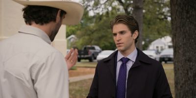 Walker_-_S01E01_mp4_20250929_080006_763.jpg
