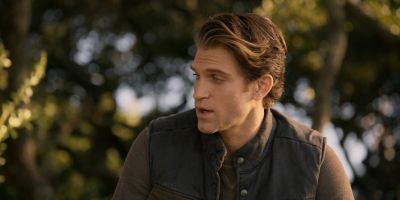 Walker_-_S01E01_mp4_20250929_080746_423.jpg