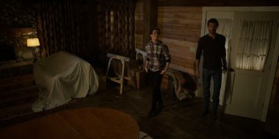 Walker_-_S01E01_mp4_20250929_081213_001.jpg