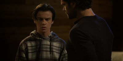 Walker_-_S01E01_mp4_20250929_081244_951.jpg