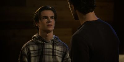 Walker_-_S01E01_mp4_20250929_081249_208.jpg
